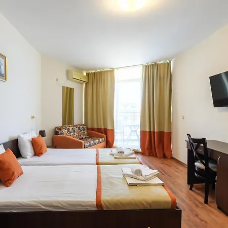 Midia Luxurious Beachfront Escape With Pool Apartment