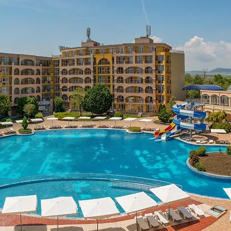 Midia Luxurious Beachfront Escape With Pool