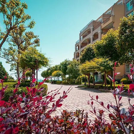 Midia Luxurious Beachfront Escape With Pool * Aheloy