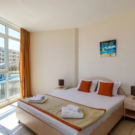 Midia Luxurious Beachfront Escape With Pool