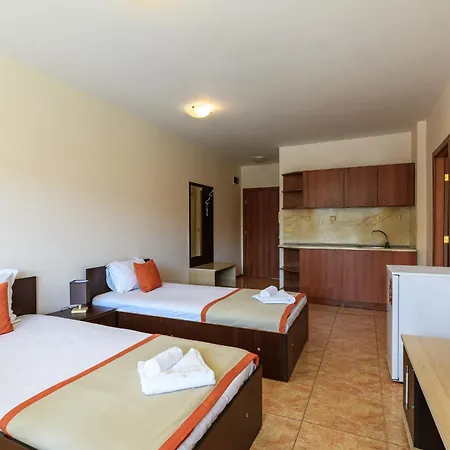 Midia Luxurious Beachfront Escape With Pool Apartment Aheloy