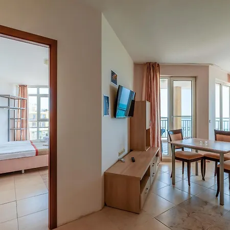 Apartment Midia Luxurious Beachfront Escape With Pool Aheloy