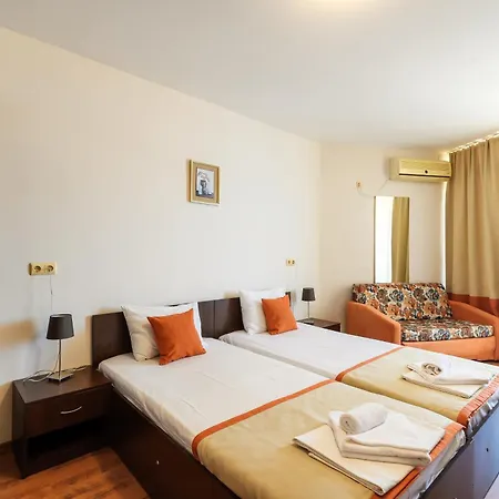 Apartment Midia Luxurious Beachfront Escape With Pool *