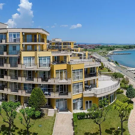Midia Luxurious Beachfront Escape With Pool * Aheloy